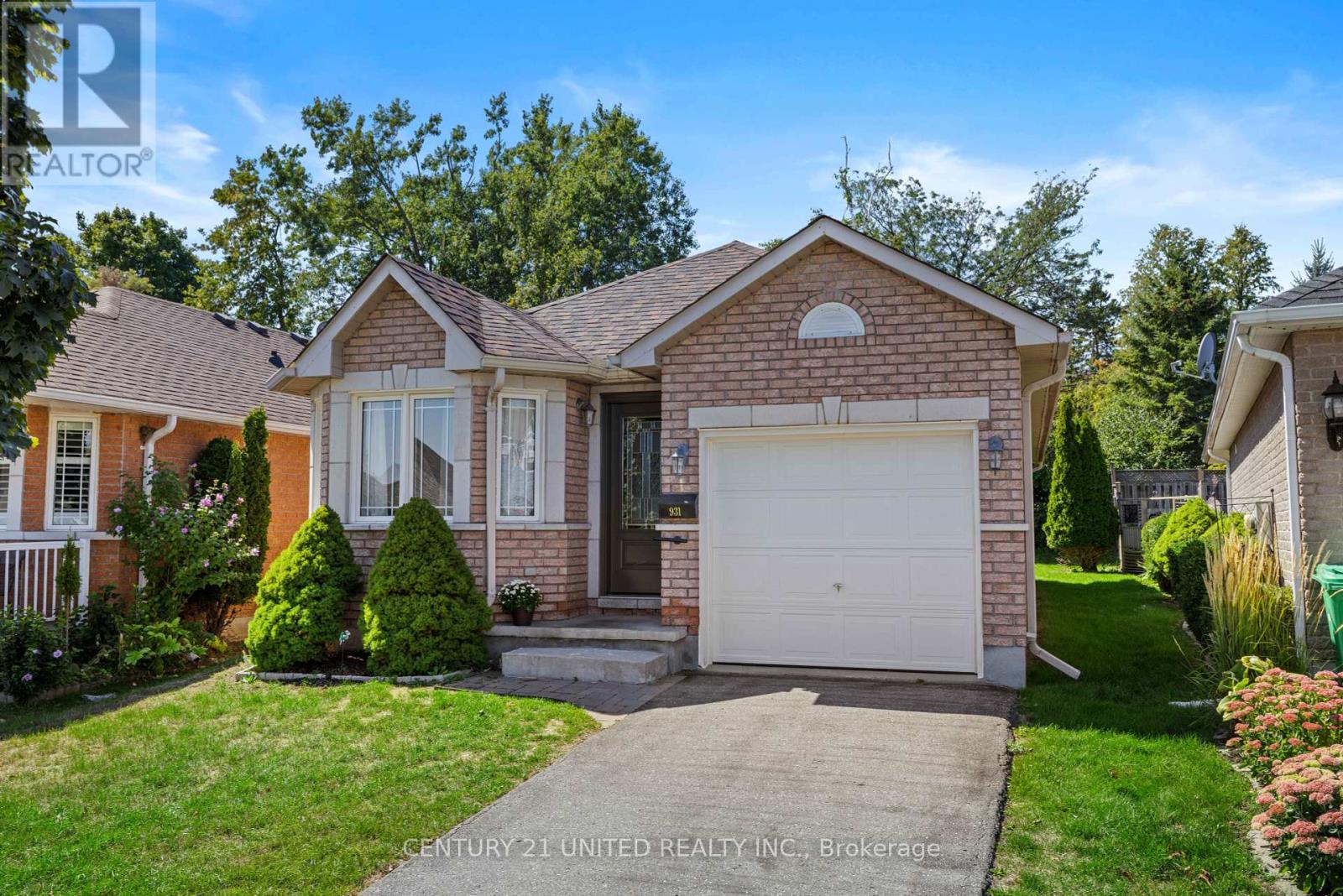 931 Ralphson Crescent, Peterborough (Otonabee Ward 1), Ontario  K9J 8R5 - Photo 5 - X12380857