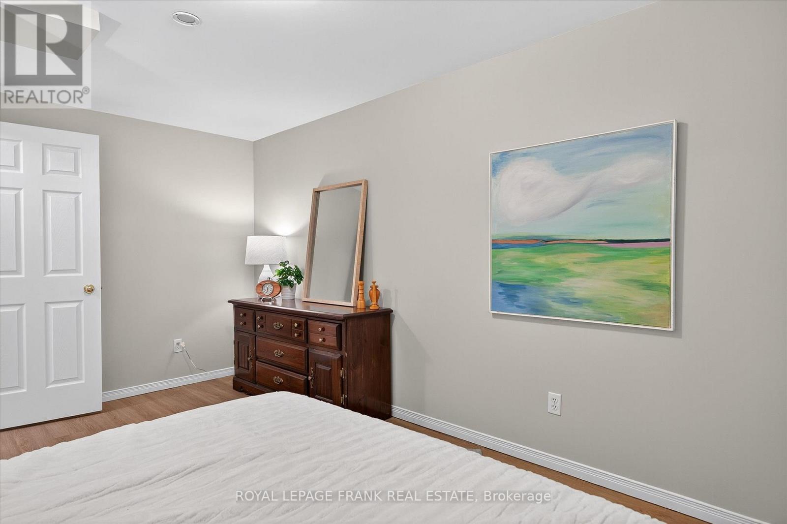 3075 Westridge Boulevard, Peterborough (Monaghan Ward 2), Ontario  K9K 2K5 - Photo 36 - X12380979