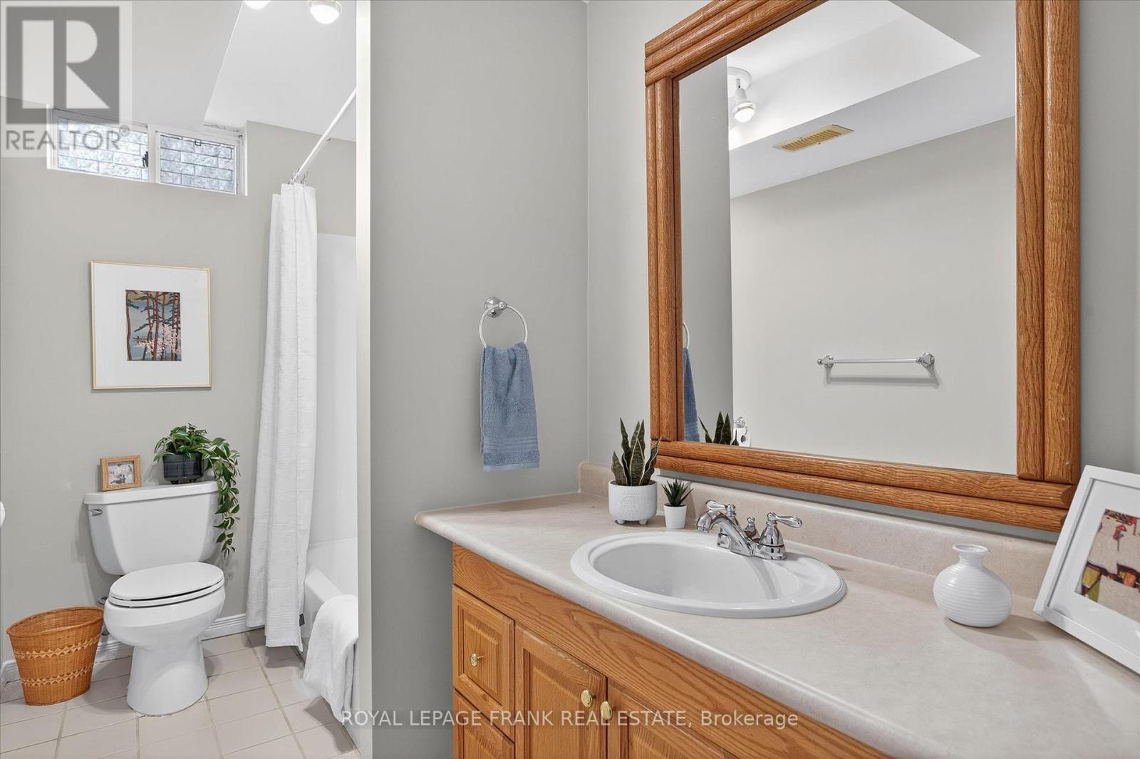 3075 Westridge Boulevard, Peterborough (Monaghan Ward 2), Ontario  K9K 2K5 - Photo 37 - X12380979