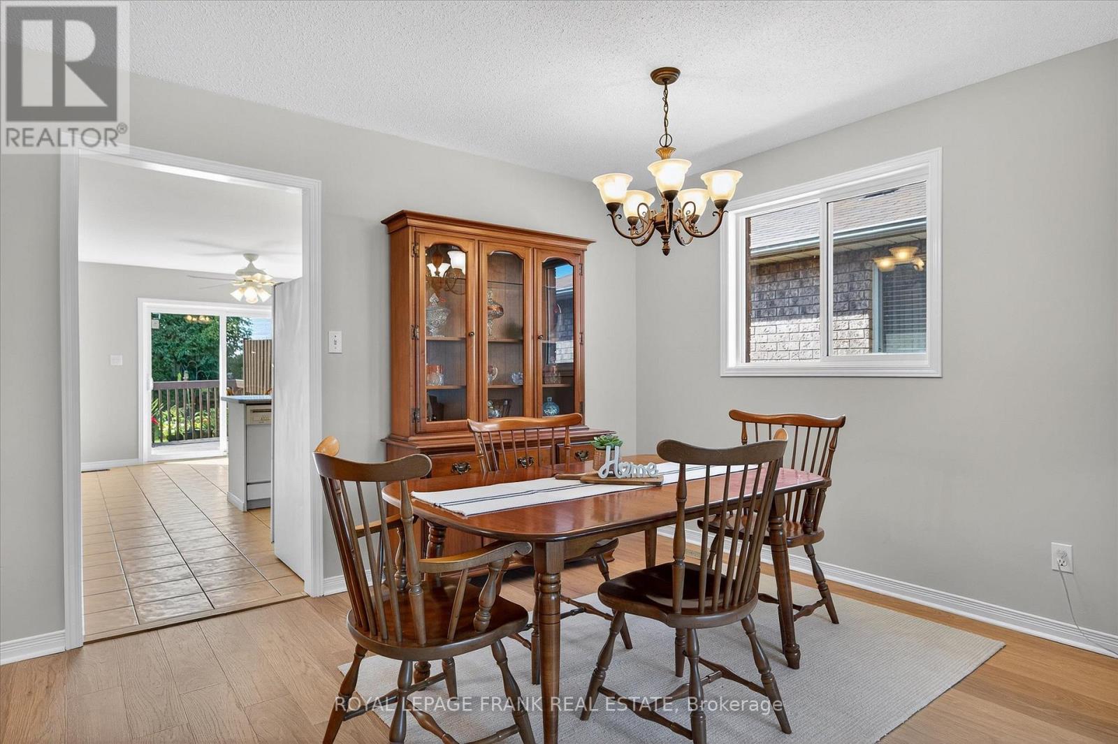 3075 Westridge Boulevard, Peterborough (Monaghan Ward 2), Ontario  K9K 2K5 - Photo 6 - X12380979