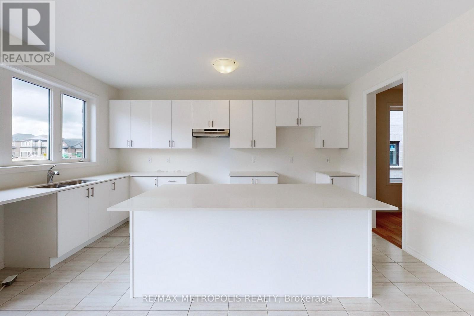 285 Flavelle Way, Peterborough (Monaghan Ward 2), Ontario  K9K 0J2 - Photo 14 - X12381368