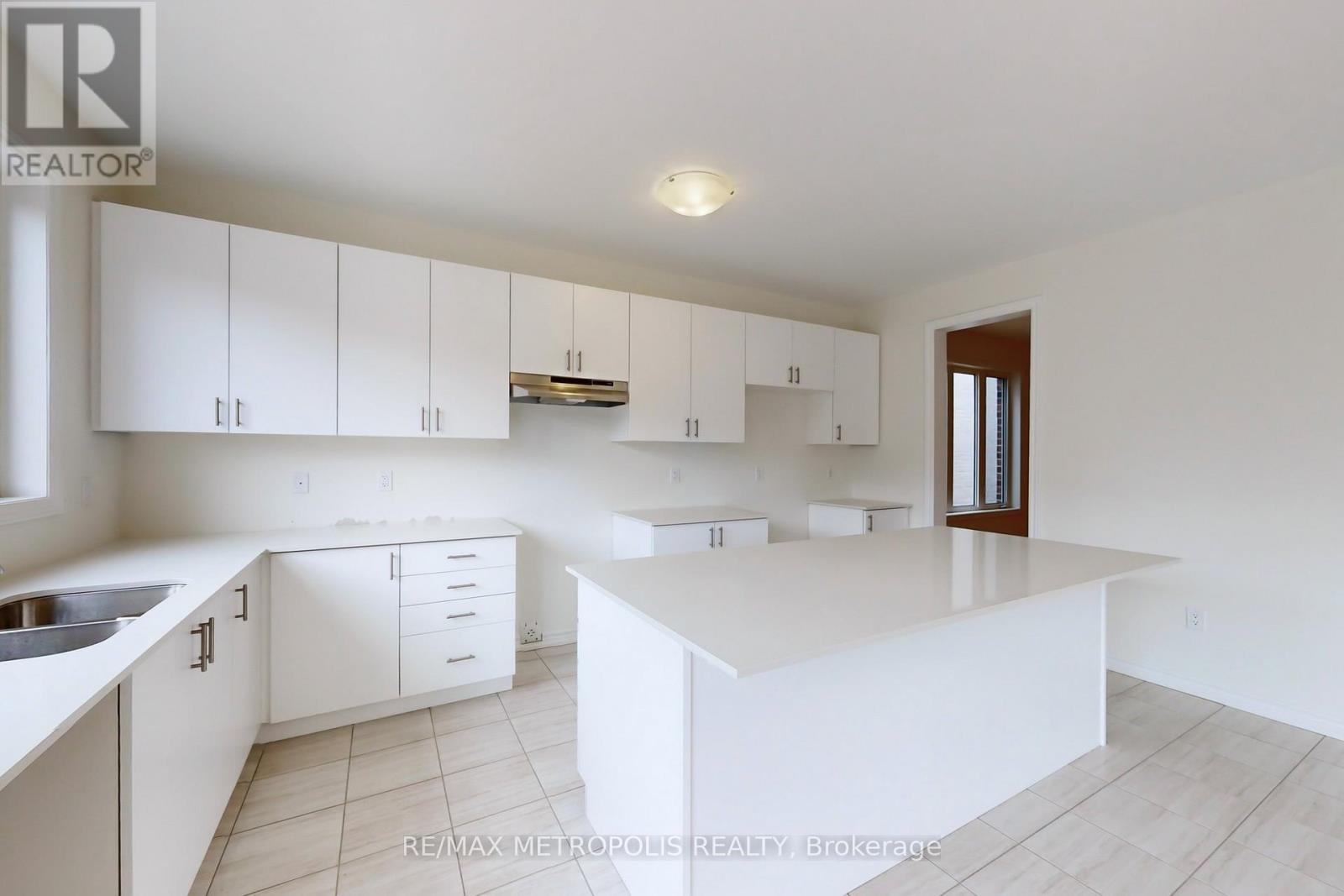 285 Flavelle Way, Peterborough (Monaghan Ward 2), Ontario  K9K 0J2 - Photo 15 - X12381368