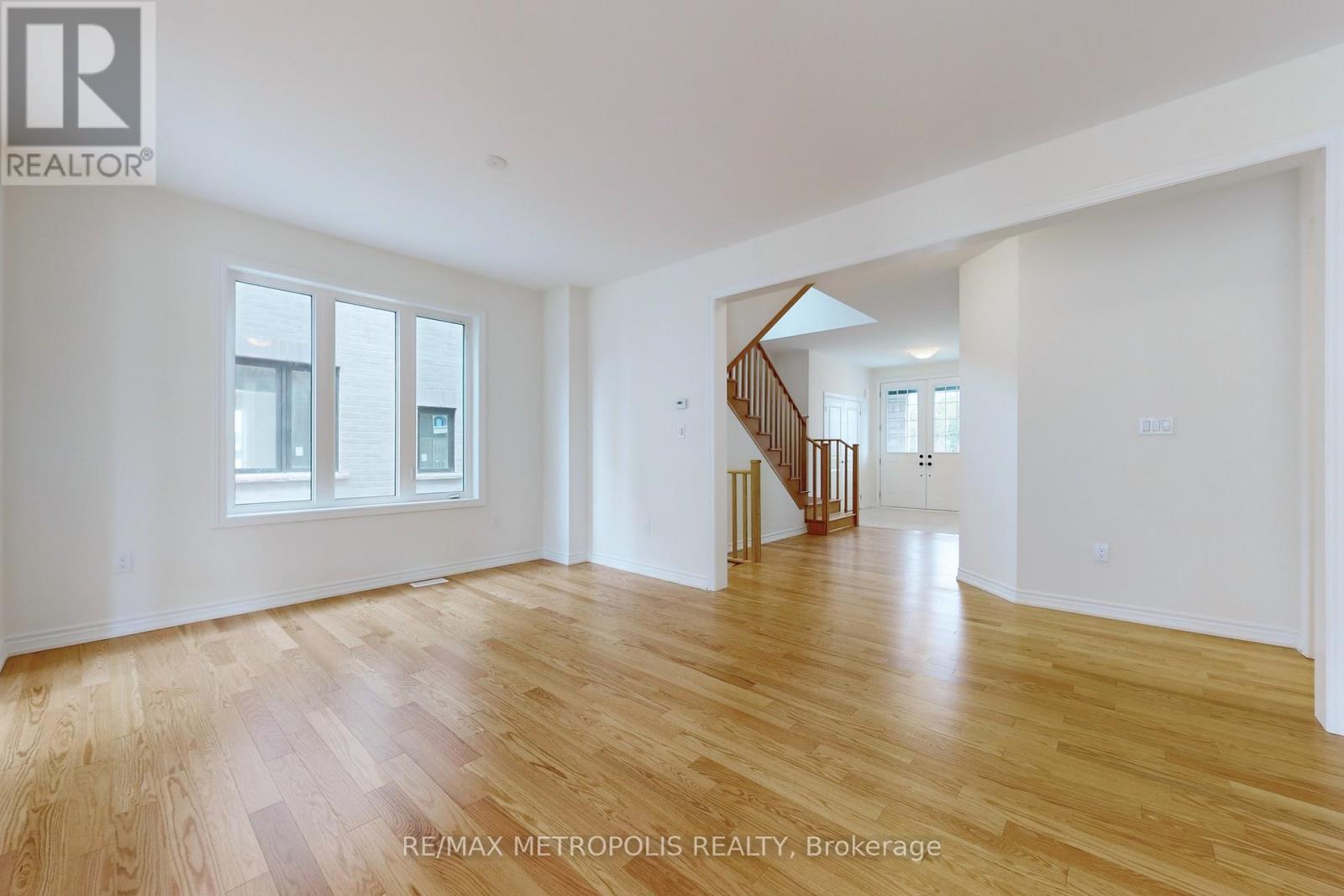285 Flavelle Way, Peterborough (Monaghan Ward 2), Ontario  K9K 0J2 - Photo 4 - X12381368