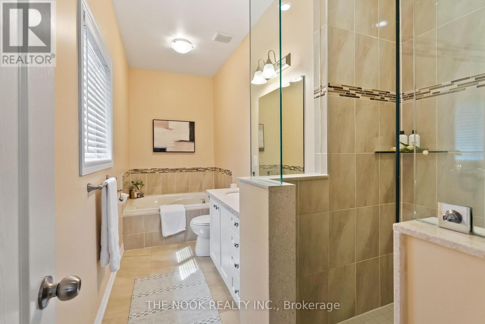 145 Springdale Drive, Kawartha Lakes (Lindsay), Ontario  K9V 0N1 - Photo 28 - X12381994