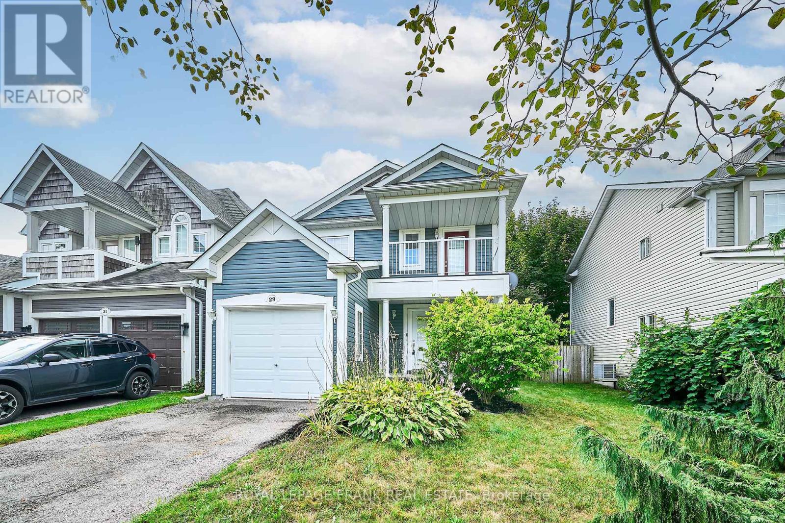 29 Carveth Crescent, Clarington (Newcastle), Ontario  L1B 1N3 - Photo 2 - E12382117