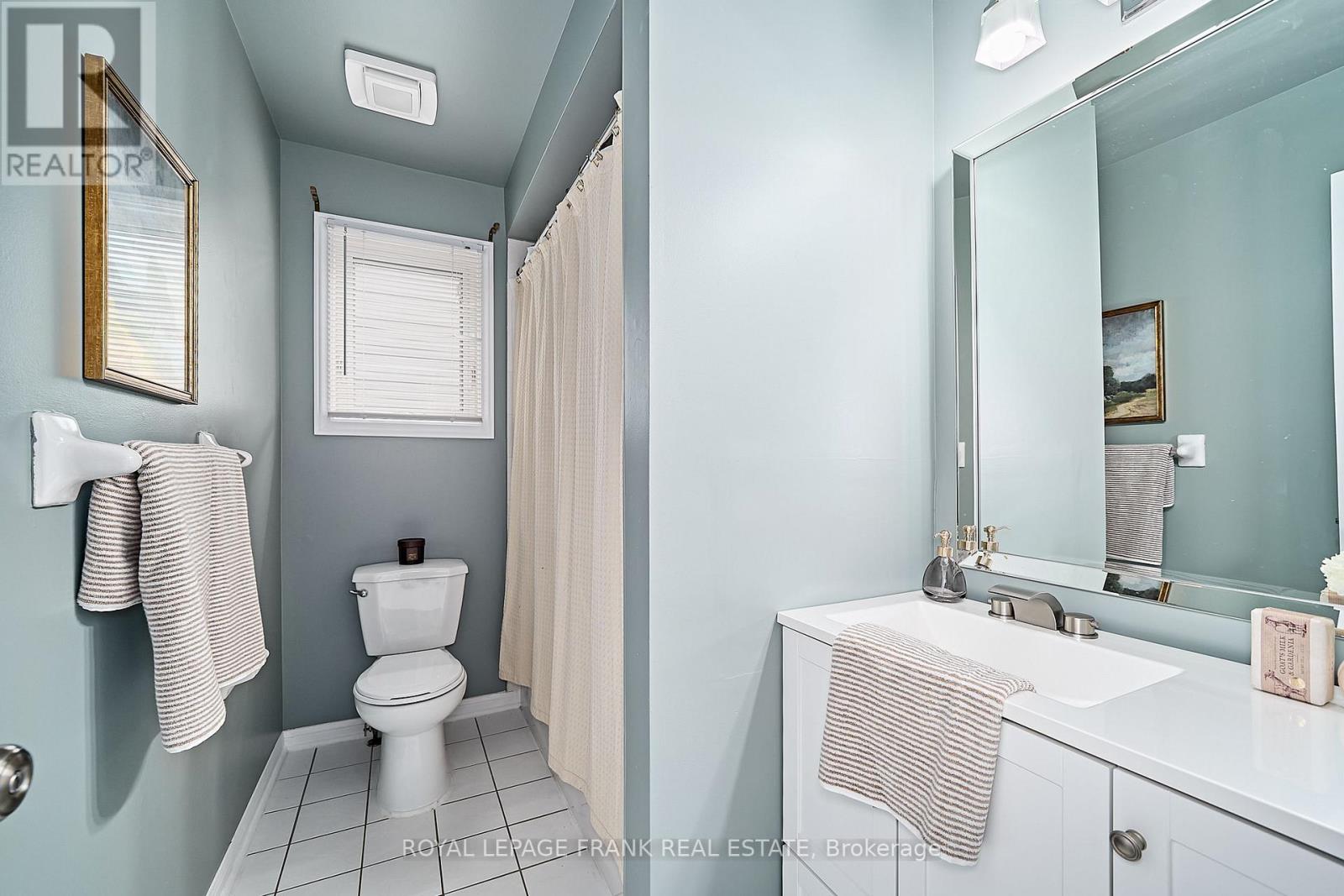 29 Carveth Crescent, Clarington (Newcastle), Ontario  L1B 1N3 - Photo 28 - E12382117