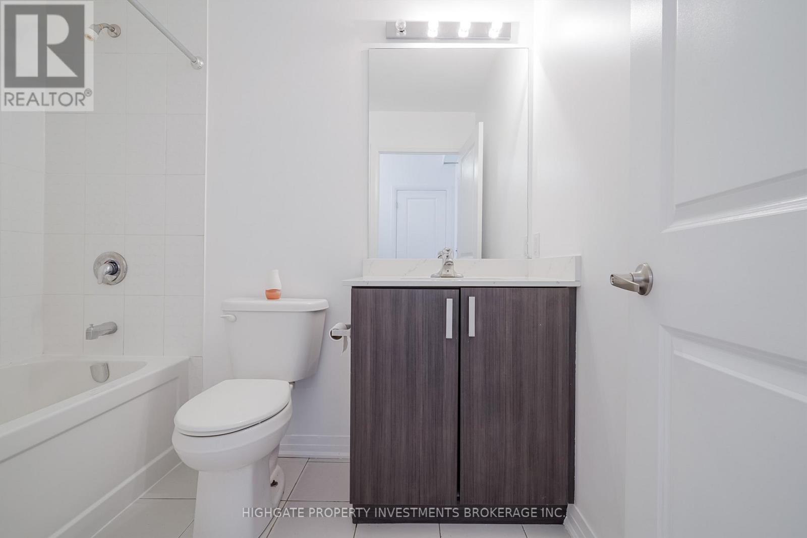 203 - 65 Shipway Avenue, Clarington (Newcastle), Ontario  L1B 0B7 - Photo 10 - E12382312