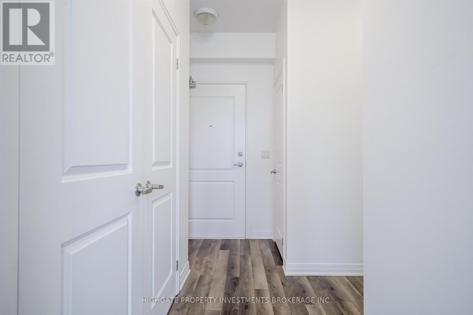 203 - 65 Shipway Avenue, Clarington (Newcastle), Ontario  L1B 0B7 - Photo 5 - E12382312