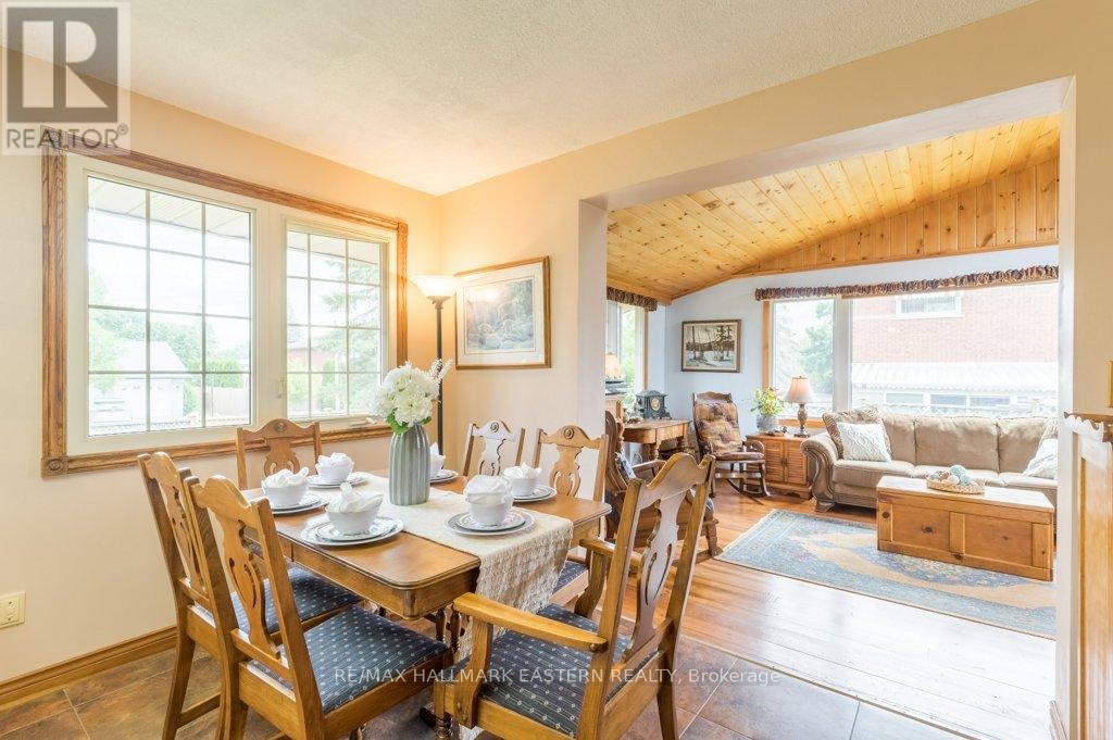 823 Wedgewood Court, Peterborough (Monaghan Ward 2), Ontario  K9J 7T8 - Photo 17 - X12382380