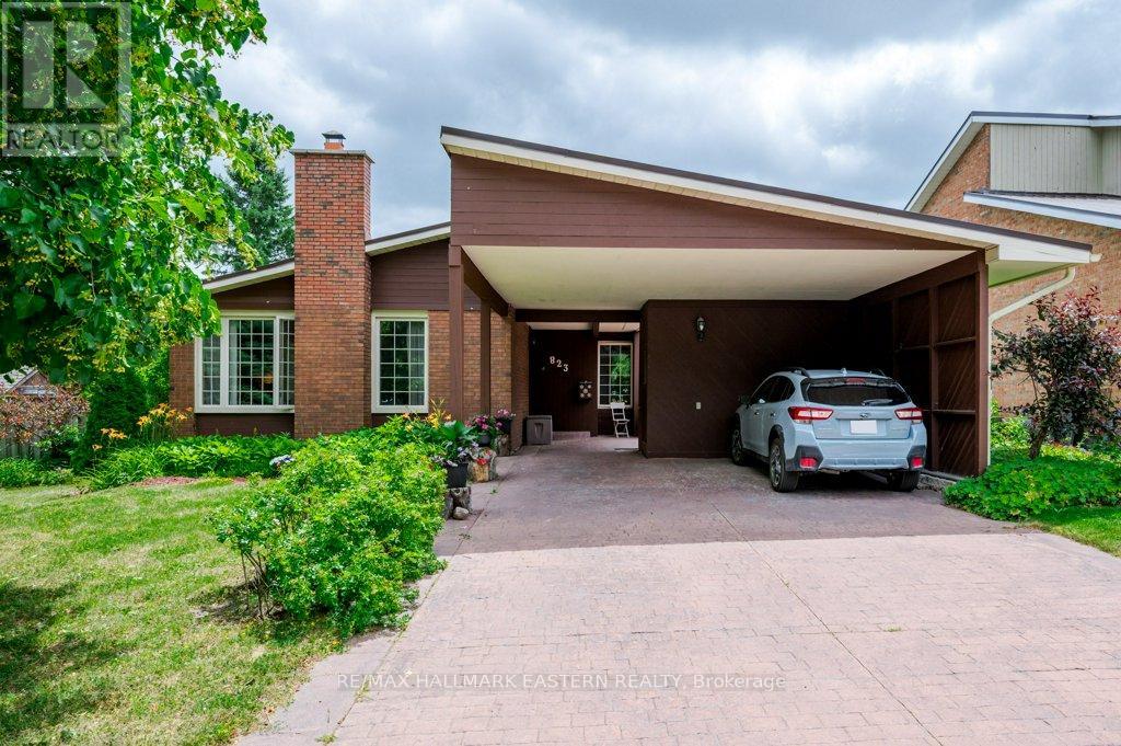 823 Wedgewood Court, Peterborough (Monaghan Ward 2), Ontario  K9J 7T8 - Photo 2 - X12382380