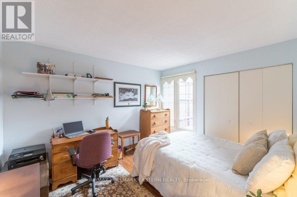 823 Wedgewood Court, Peterborough (Monaghan Ward 2), Ontario  K9J 7T8 - Photo 27 - X12382380