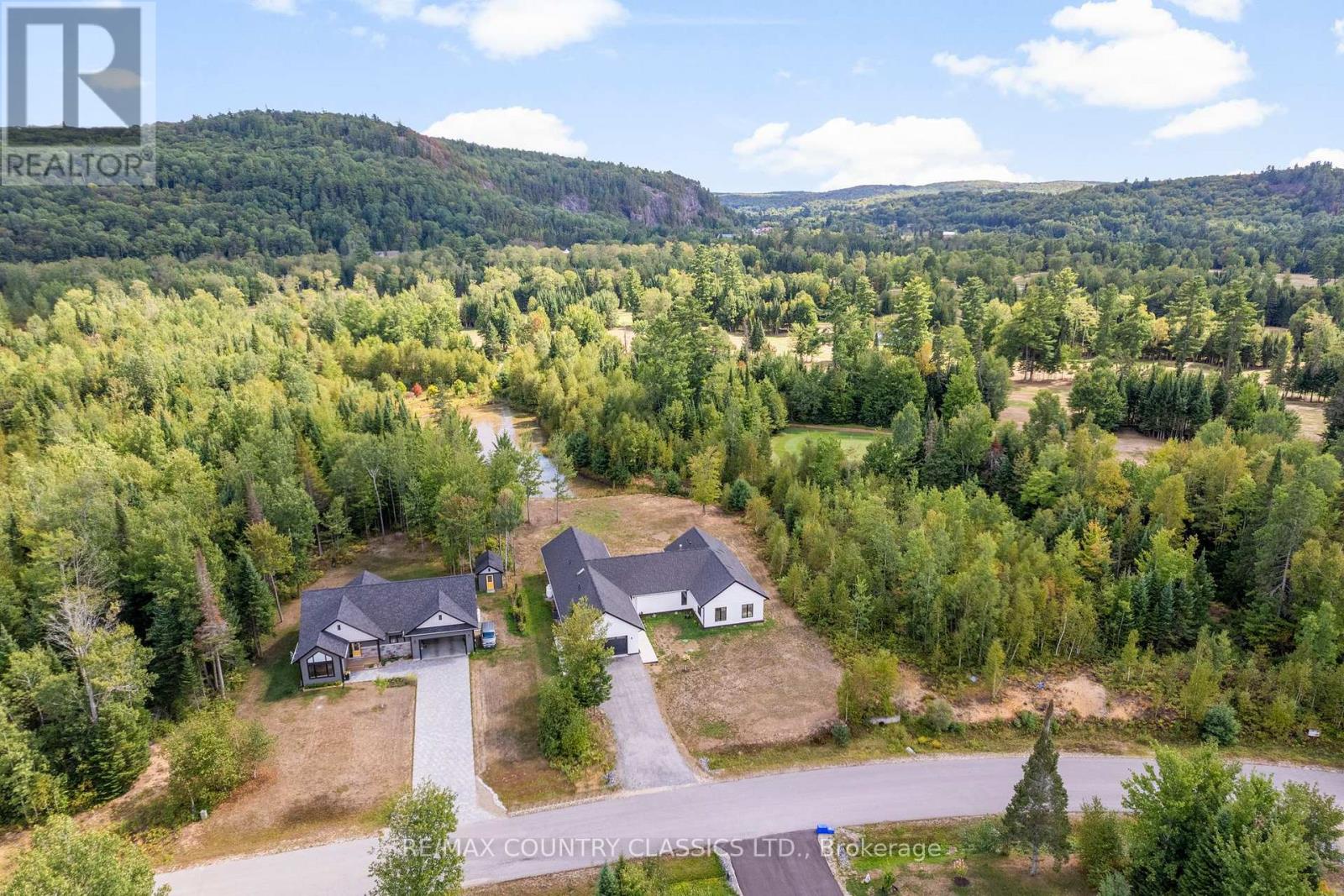 40 Bancroft Ridge Drive, Bancroft (Bancroft Ward), Ontario  K0L 1C0 - Photo 5 - X12383353
