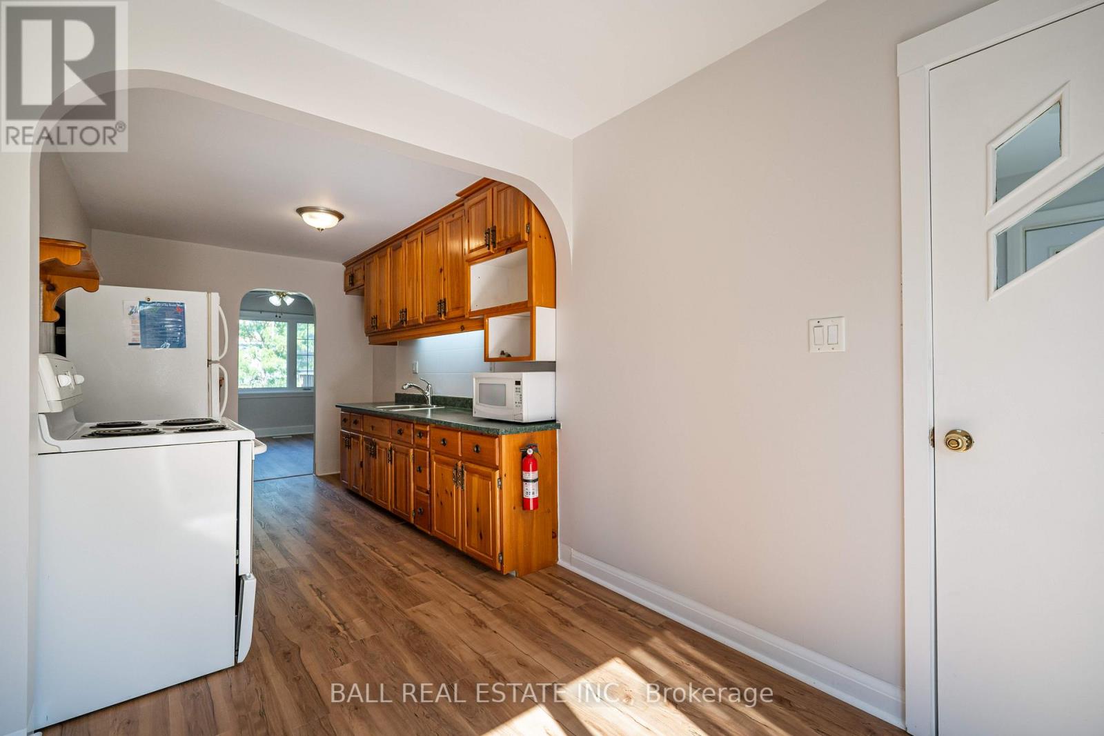 5 Wallace Street, Peterborough (Ashburnham Ward 4), Ontario  K9H 1A8 - Photo 11 - X12383605