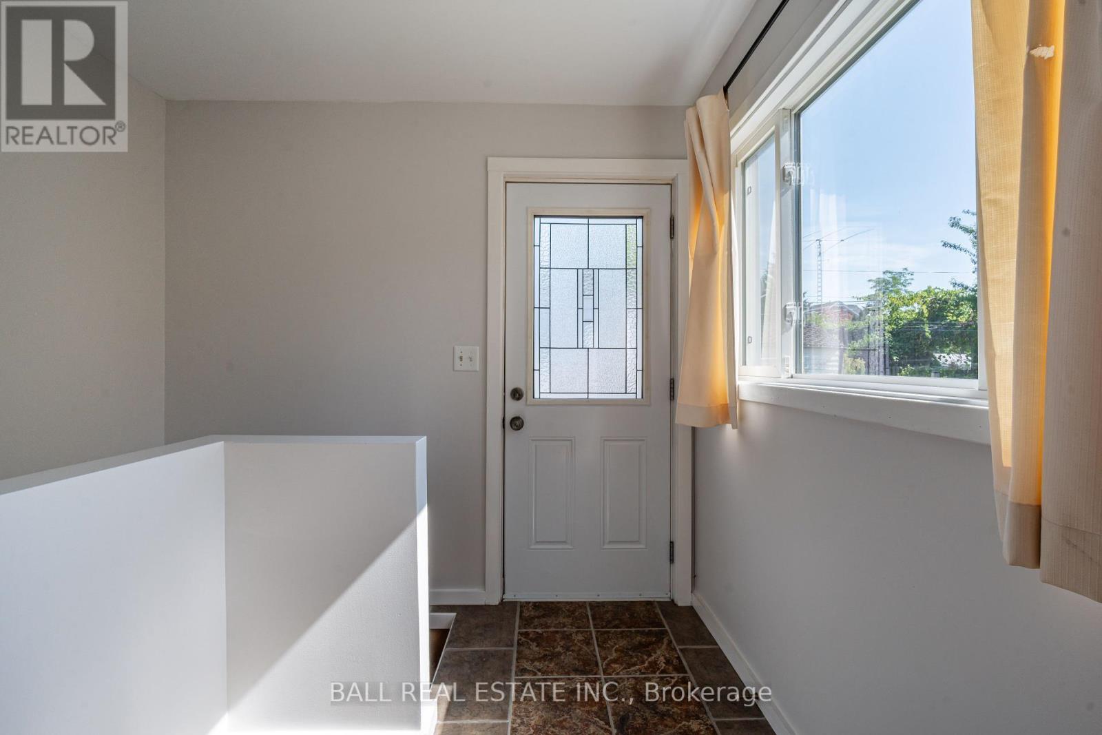 5 Wallace Street, Peterborough (Ashburnham Ward 4), Ontario  K9H 1A8 - Photo 16 - X12383605