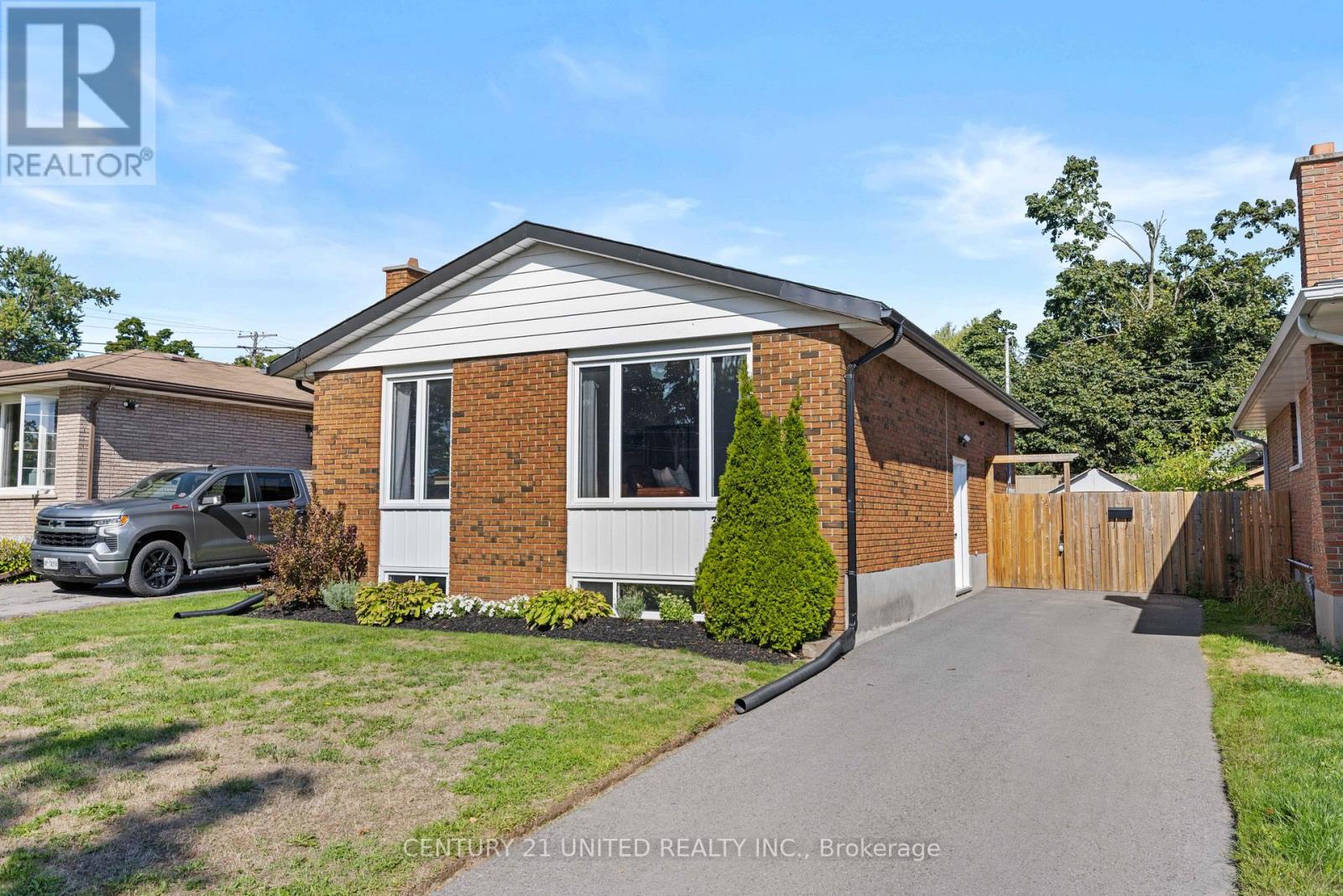 392 WELLINGTON STREET, peterborough (northcrest ward 5), Ontario