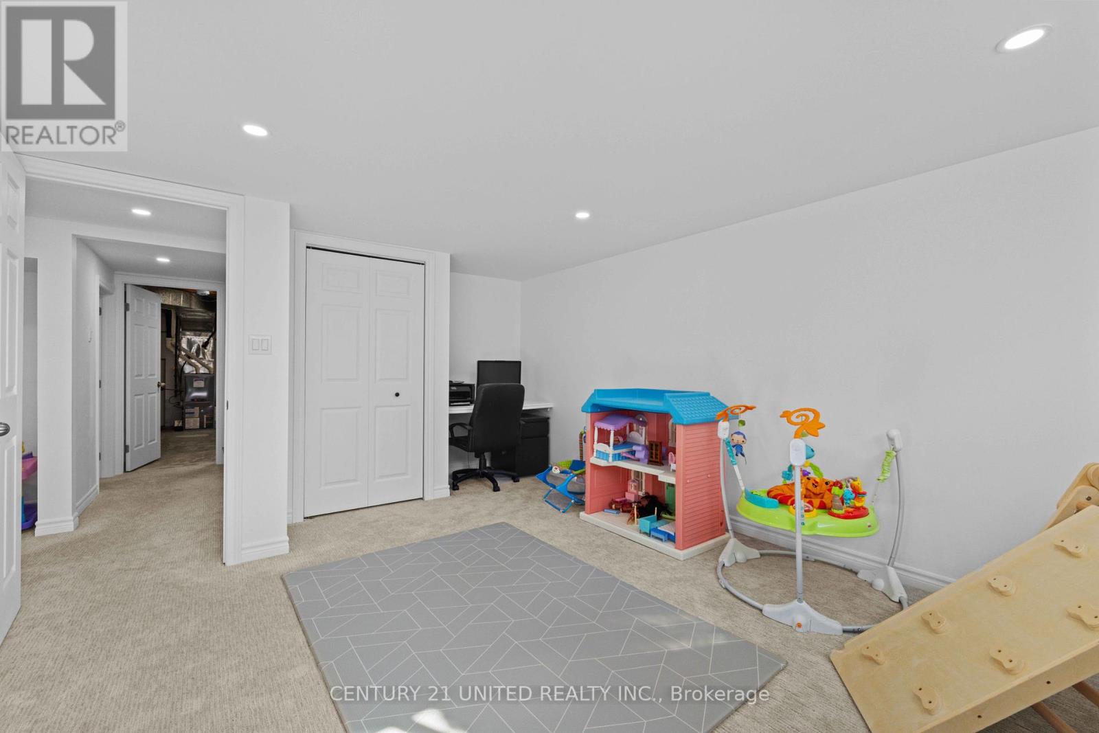 392 Wellington Street, Peterborough (Northcrest Ward 5), Ontario  K9H 5C2 - Photo 20 - X12383645
