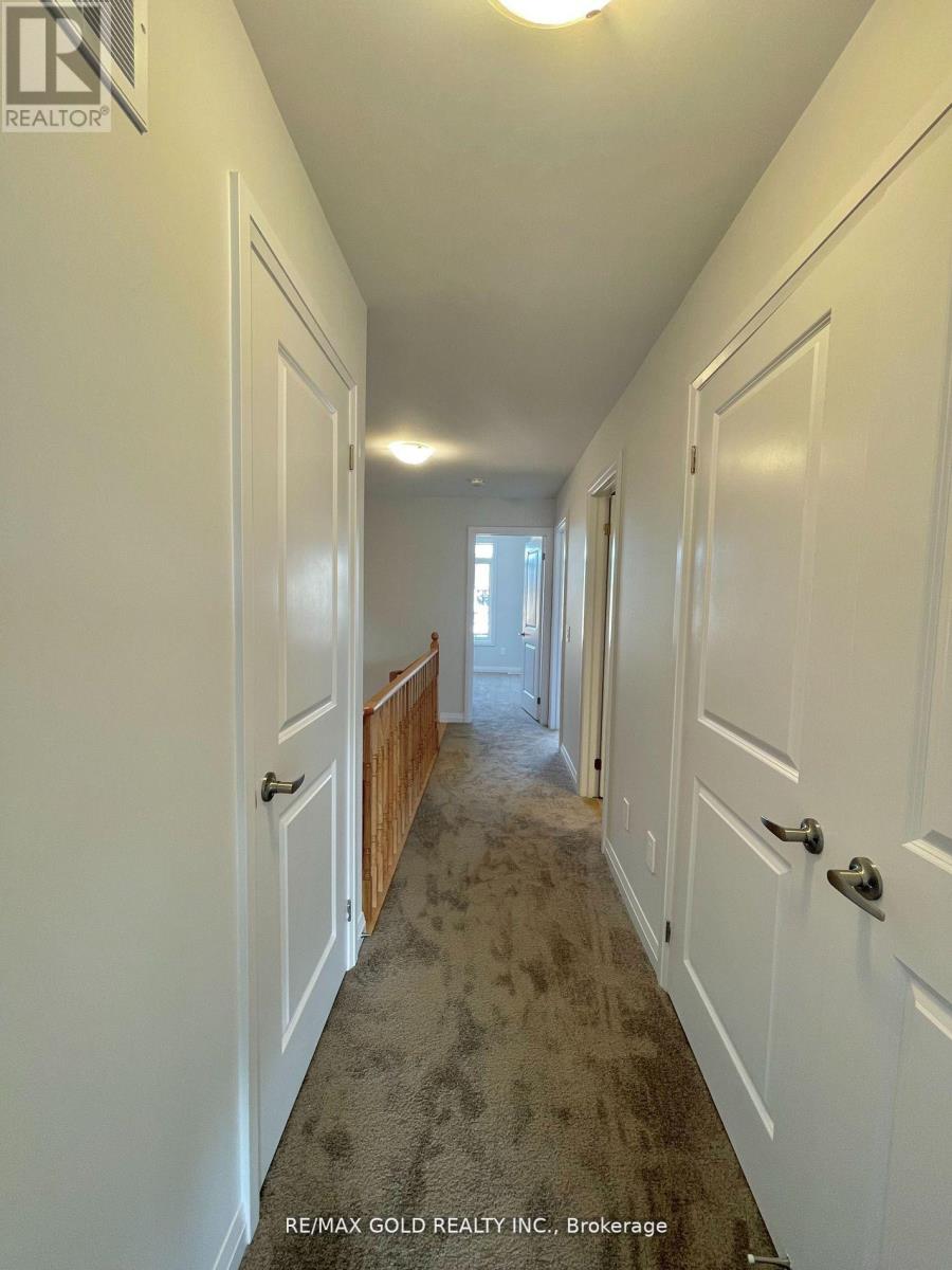 102 Corley Street, Kawartha Lakes (Lindsay), Ontario  K9V 6C2 - Photo 14 - X12383780