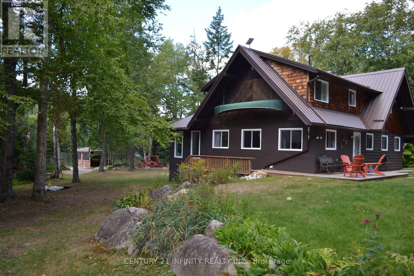 1124 Dam Road, Hastings Highlands (Mcclure Ward), Ontario  K0L 2K0 - Photo 3 - X12384041