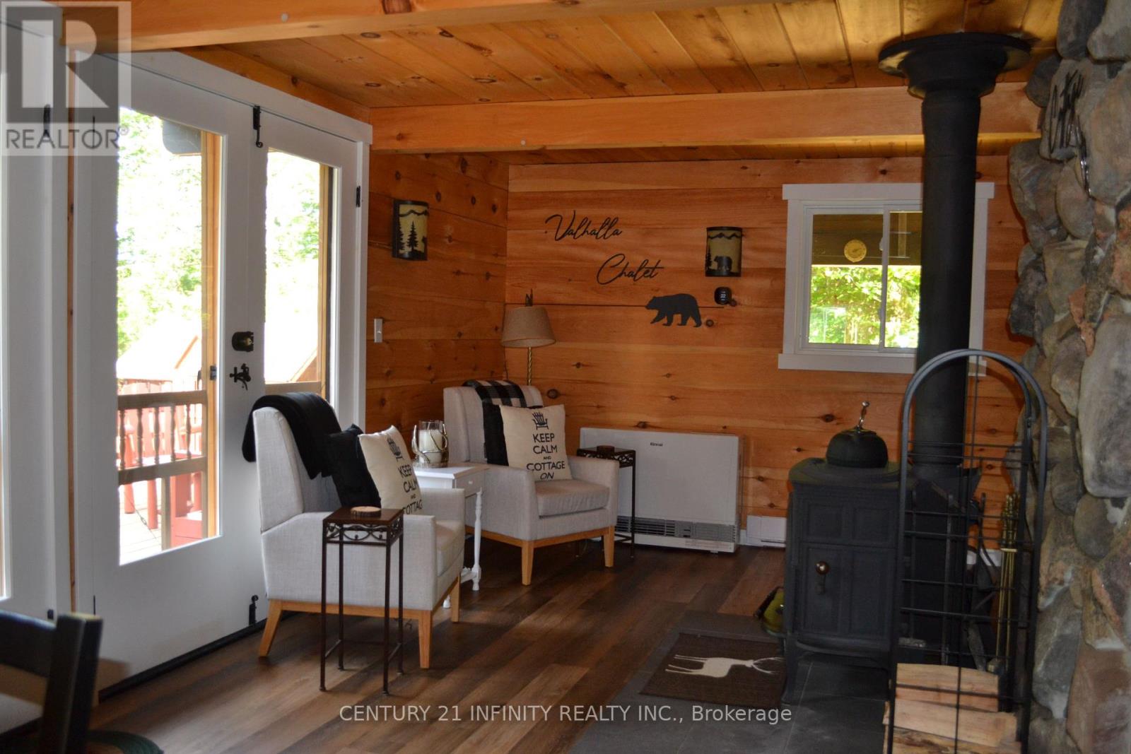 1124 Dam Road, Hastings Highlands (Mcclure Ward), Ontario  K0L 2K0 - Photo 8 - X12384041