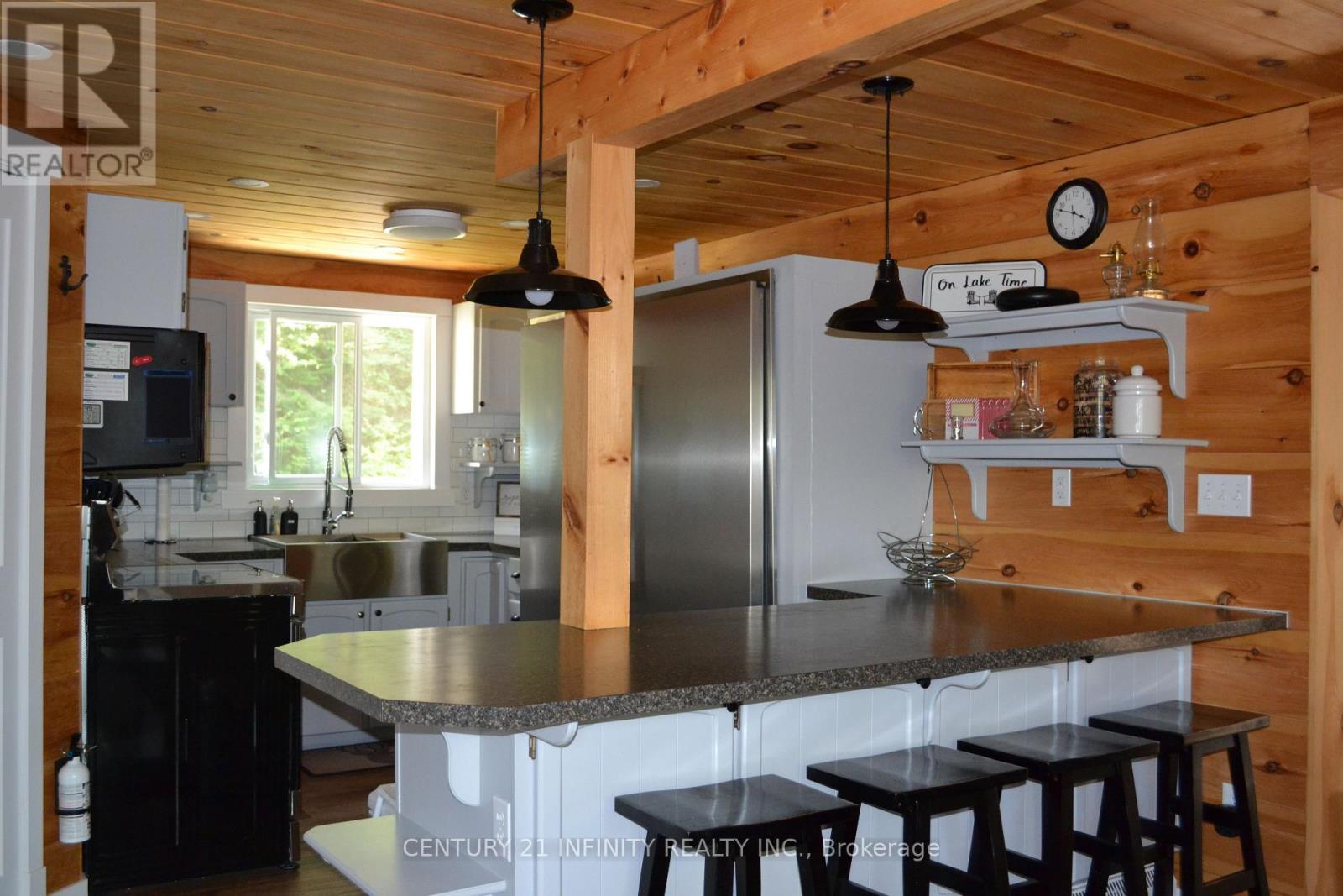 1124 Dam Road, Hastings Highlands (Mcclure Ward), Ontario  K0L 2K0 - Photo 9 - X12384041