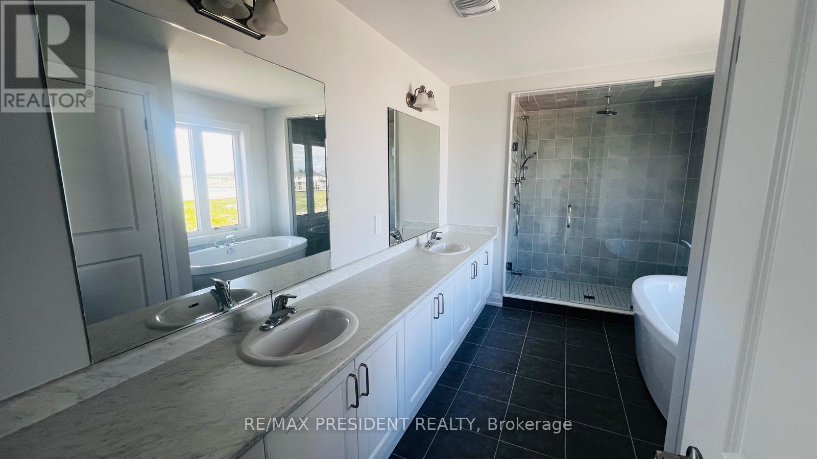 94 Butler Boulevard, Kawartha Lakes (Lindsay), Ontario  K9V 0S1 - Photo 16 - X12383971