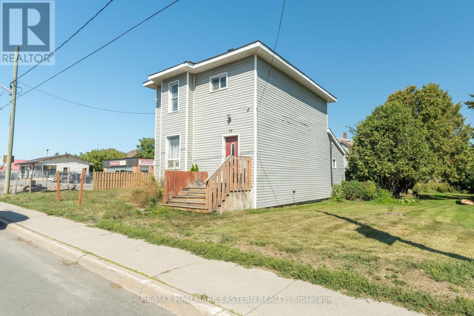 14 Ottawa Street W, Havelock-Belmont-Methuen (Havelock), Ontario  K0L 1Z0 - Photo 1 - X12384524