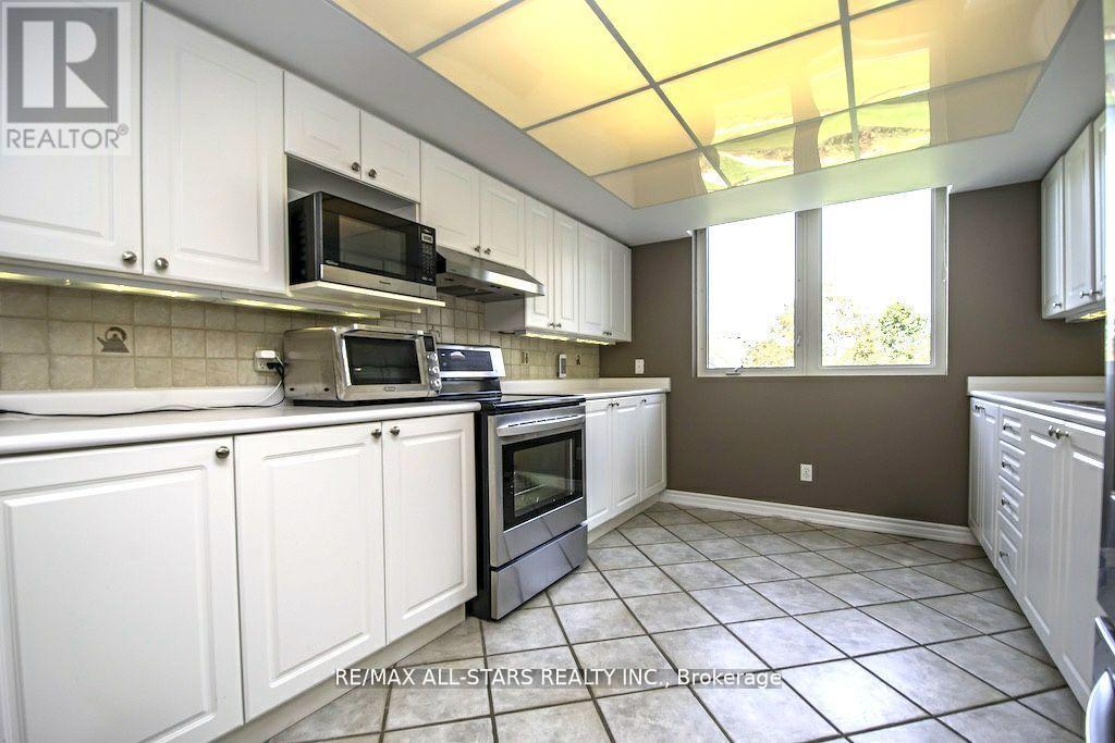 305 - 51 Rivermill Boulevard, Kawartha Lakes (Lindsay), Ontario  K9V 6E8 - Photo 9 - X12384929