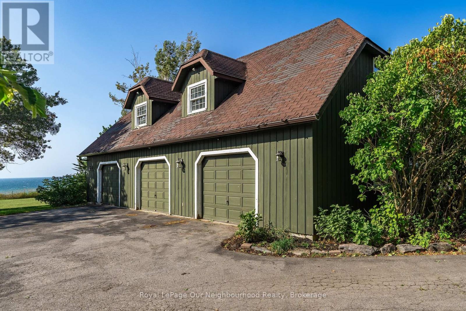 3741 Lakeshore Road E, Clarington (Newcastle), Ontario  L1B 1L9 - Photo 49 - E12385668