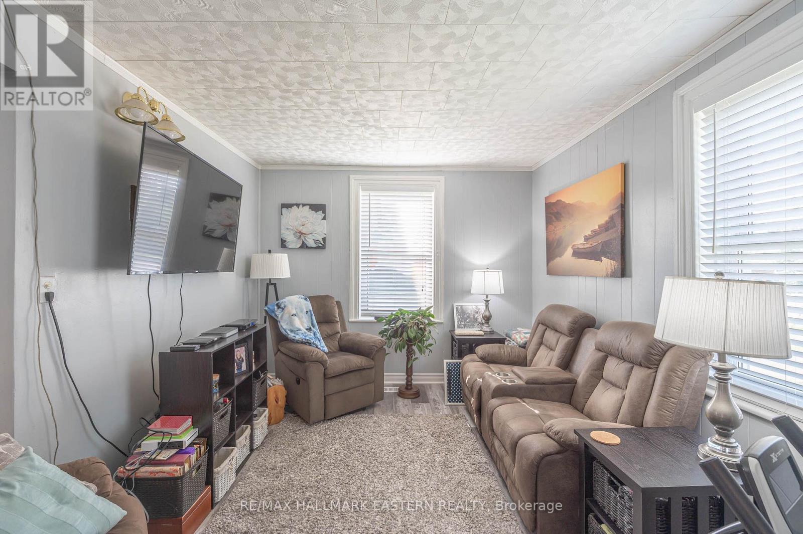 140 Concession Street, Selwyn, Ontario  K0L 2H0 - Photo 11 - X12386194