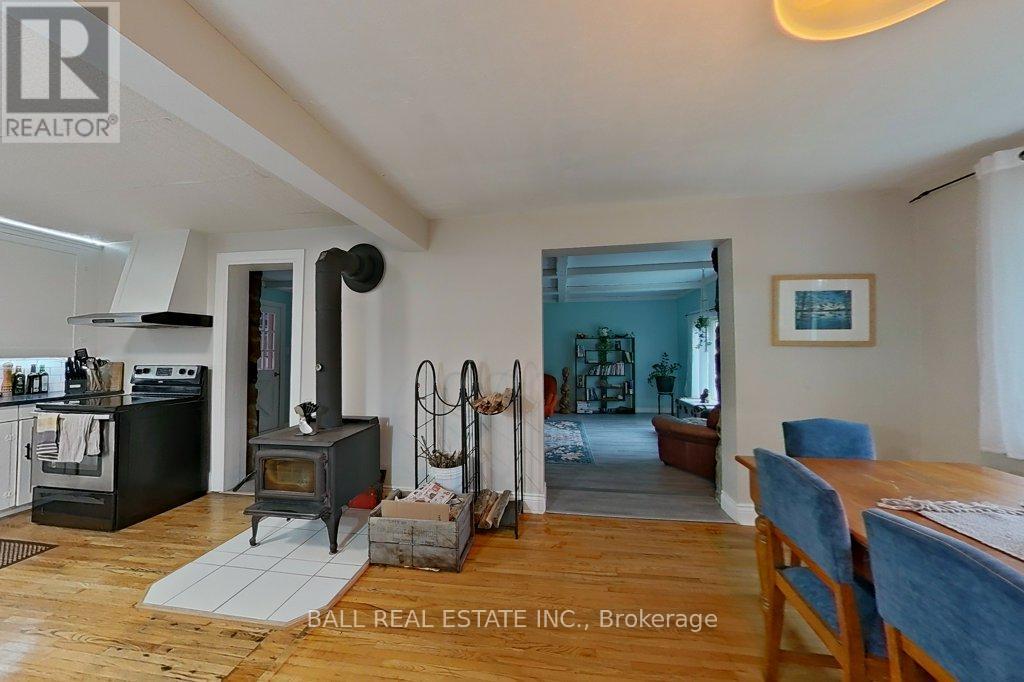 2056 Young's Point Road, Selwyn, Ontario  K0L 2H0 - Photo 19 - X12386353