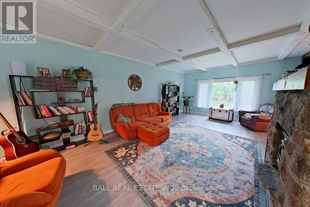 2056 Young's Point Road, Selwyn, Ontario  K0L 2H0 - Photo 24 - X12386353