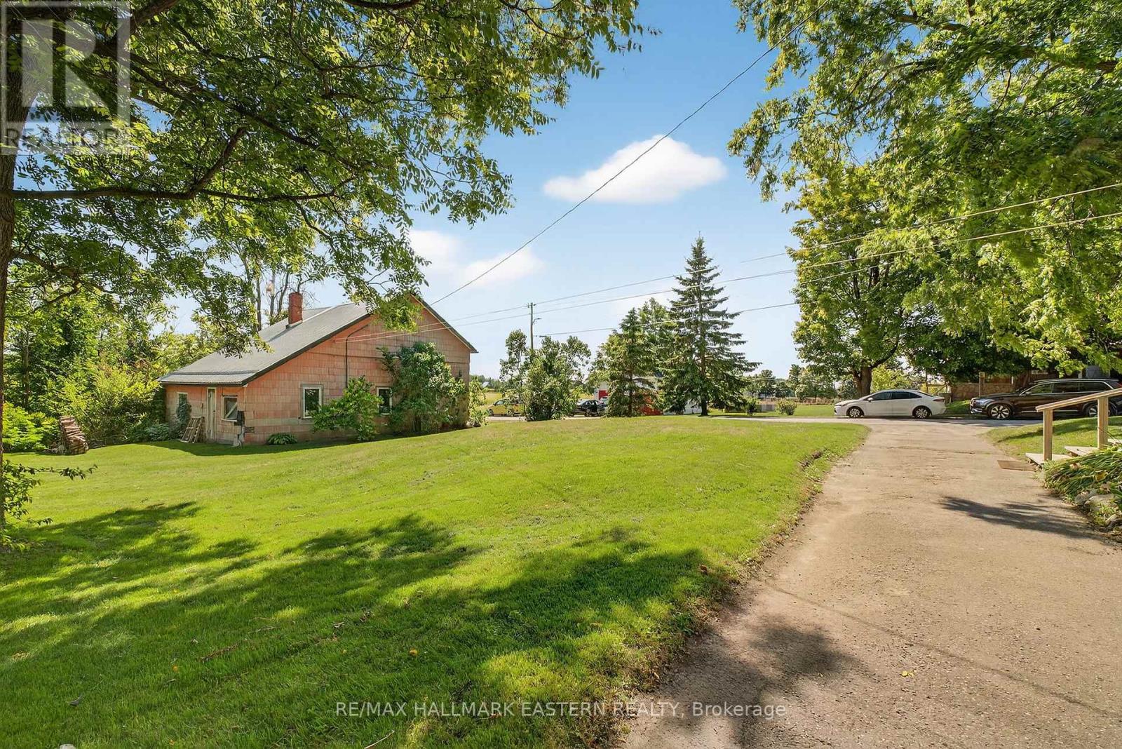 2717 County Road 2, Otonabee-South Monaghan, Ontario  K0L 2G0 - Photo 8 - X12386380