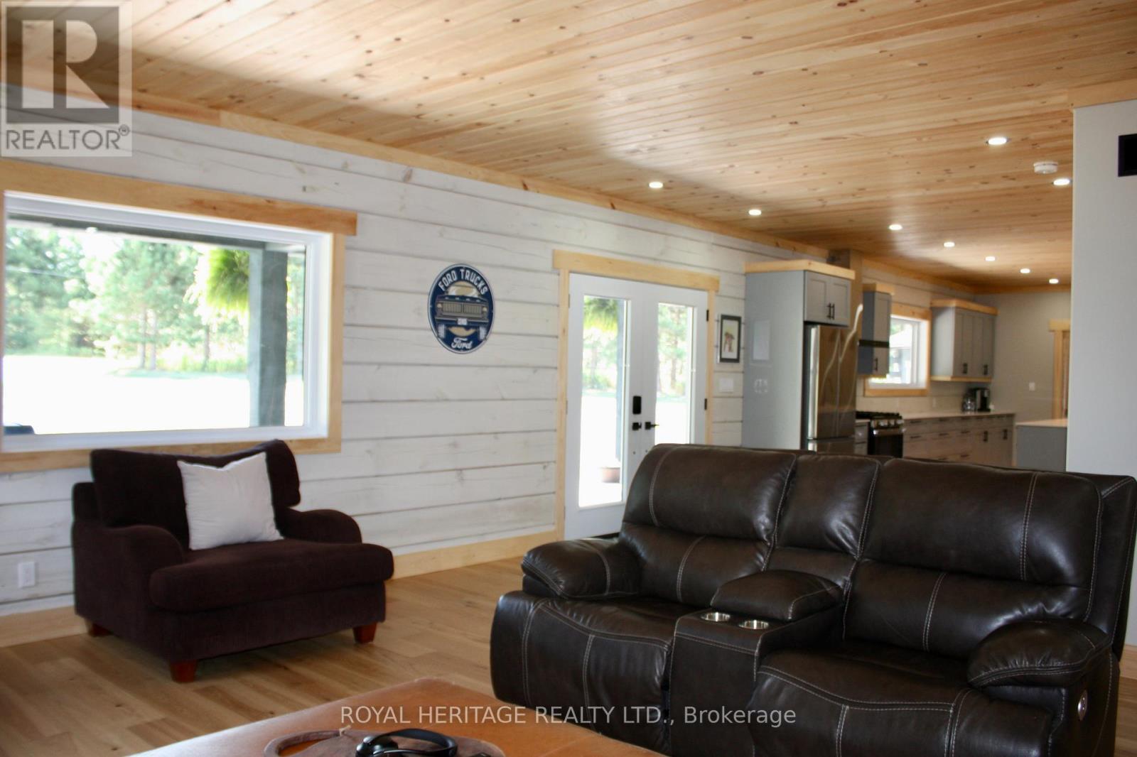 414 Pine View Ridge Road, Tudor And Cashel (Tudor Ward), Ontario  K0L 1W0 - Photo 13 - X12386627