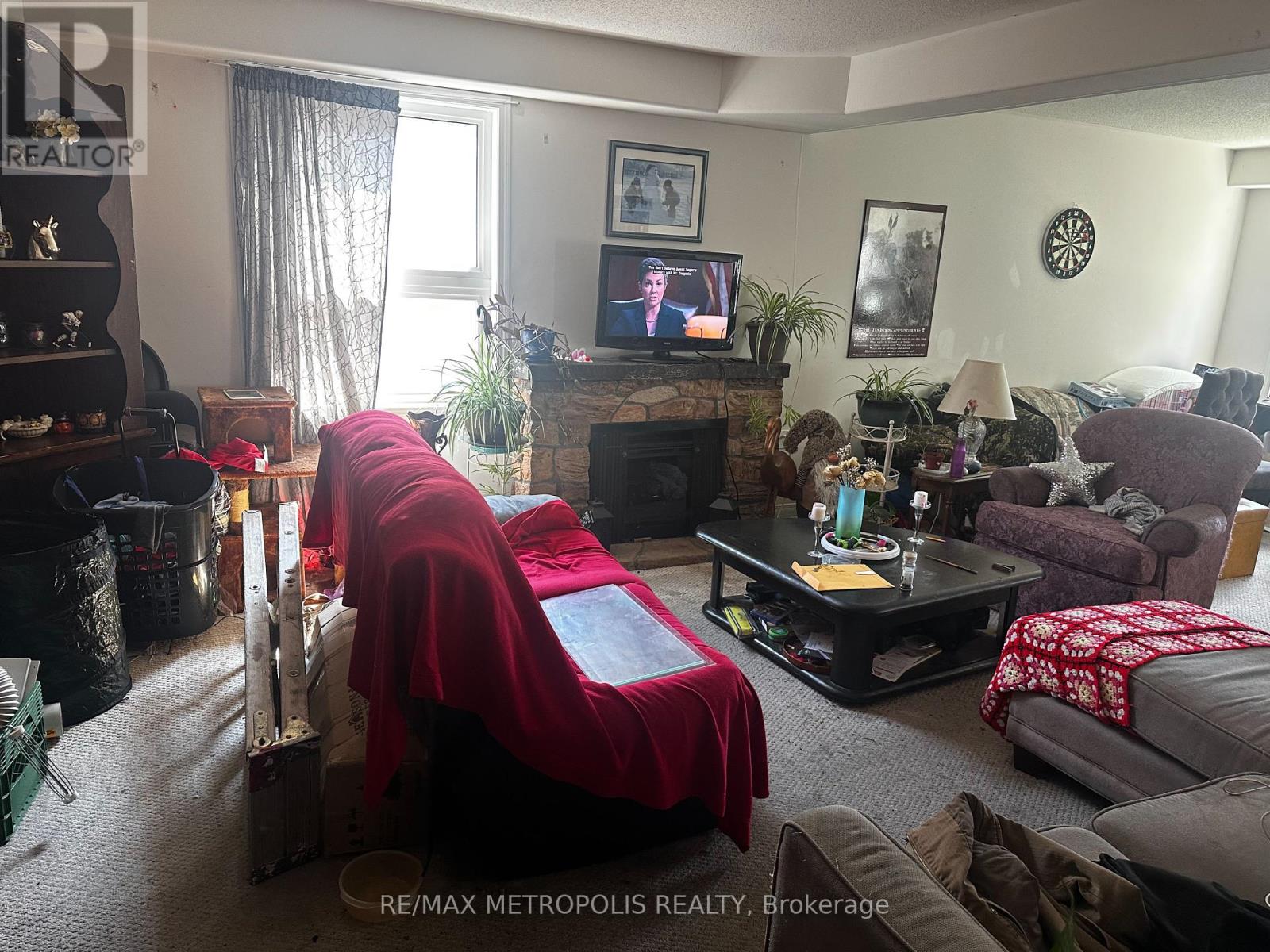 Upper Room1 - 73 Summer Lane, Selwyn, Ontario  K9L 0G4 - Photo 2 - X12386638