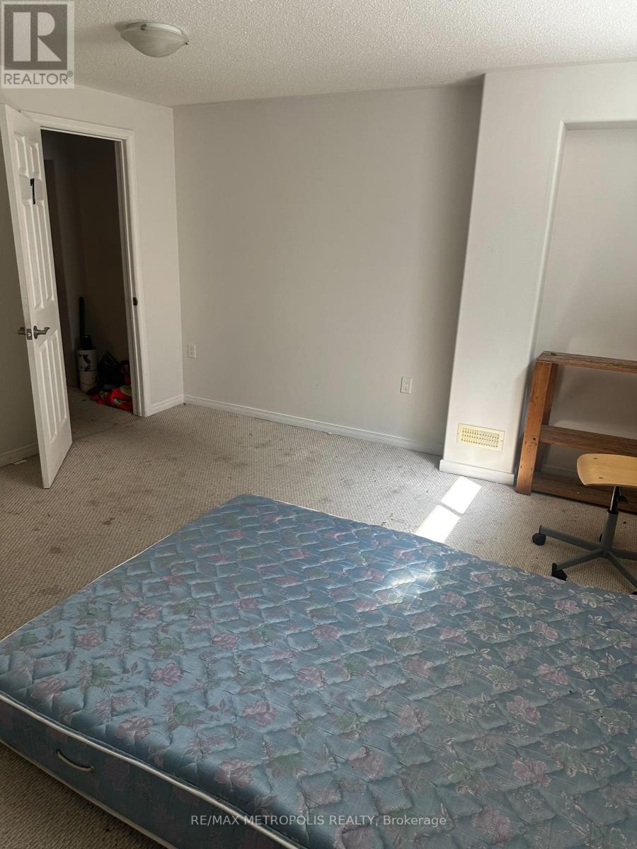 Upper Room1 - 73 Summer Lane, Selwyn, Ontario  K9L 0G4 - Photo 8 - X12386638