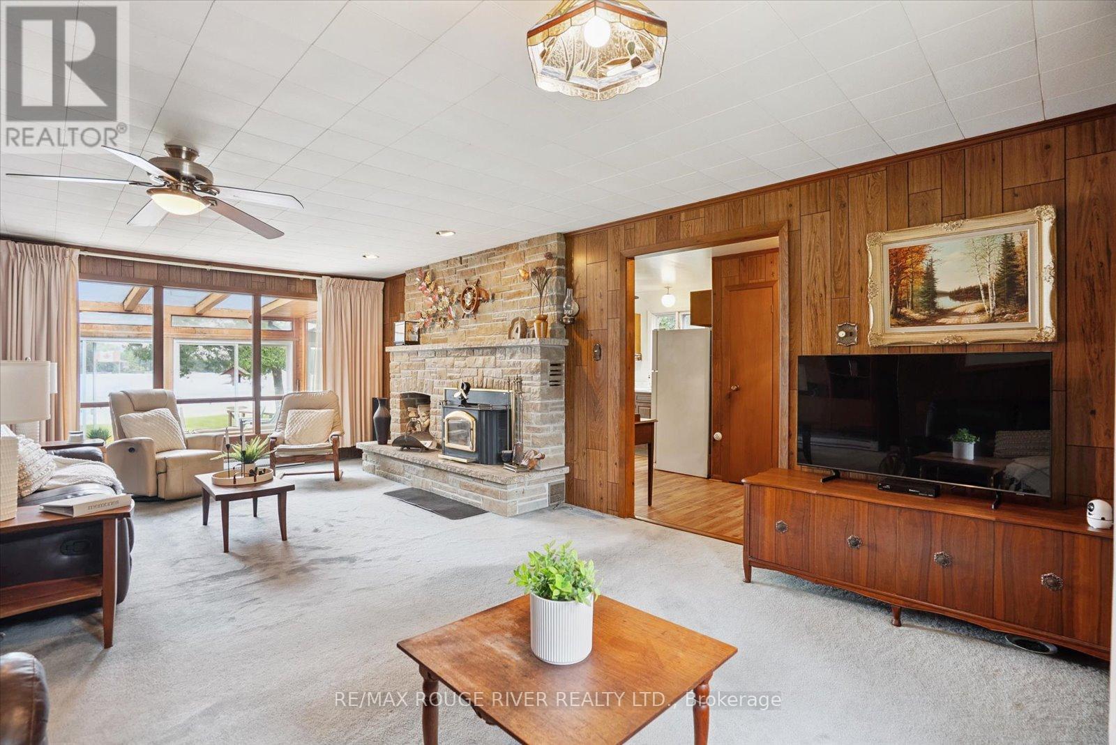102 Mystic Point Road, Trent Lakes, Ontario  K0L 1J0 - Photo 7 - X12386678