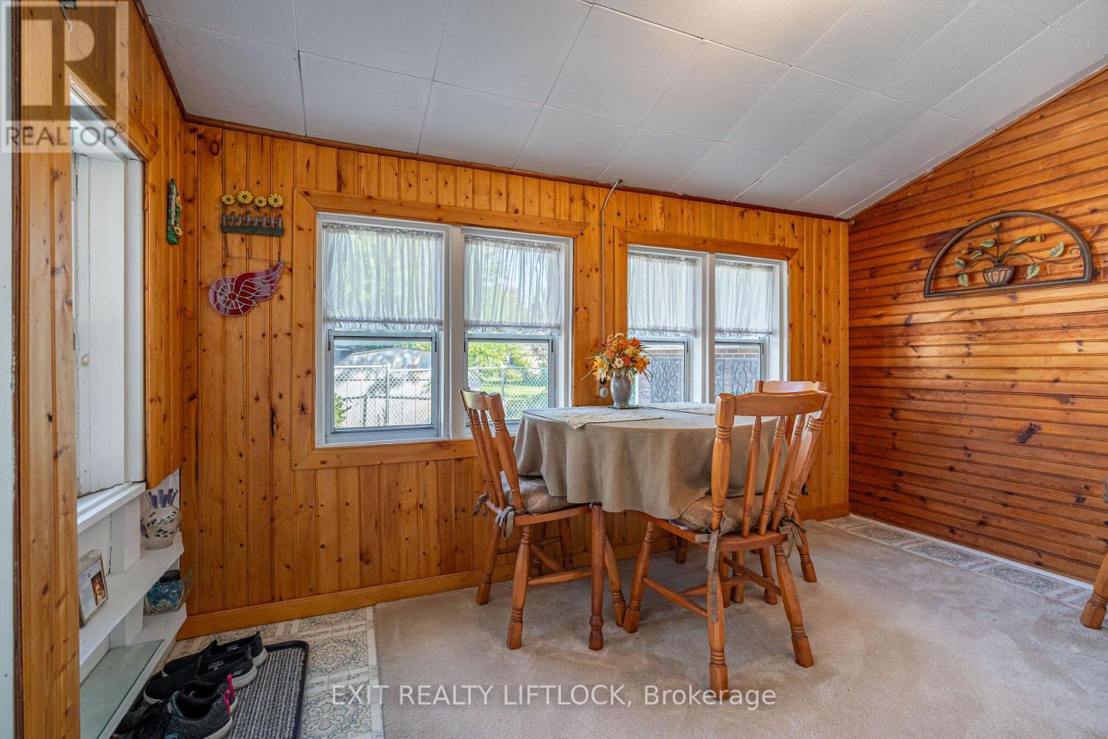 544 Douglas Avenue, Peterborough (Town Ward 3), Ontario  K9J 4L1 - Photo 14 - X12387627