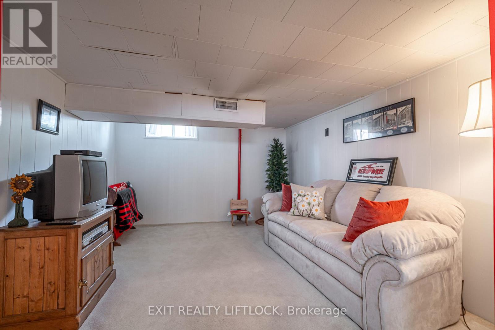 544 Douglas Avenue, Peterborough (Town Ward 3), Ontario  K9J 4L1 - Photo 21 - X12387627