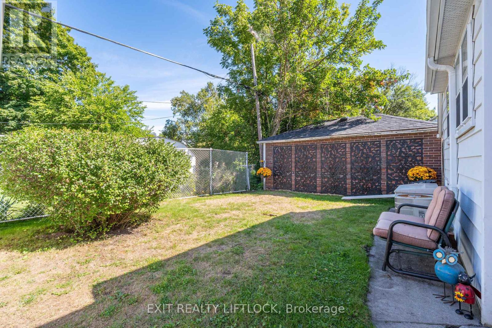 544 Douglas Avenue, Peterborough (Town Ward 3), Ontario  K9J 4L1 - Photo 25 - X12387627