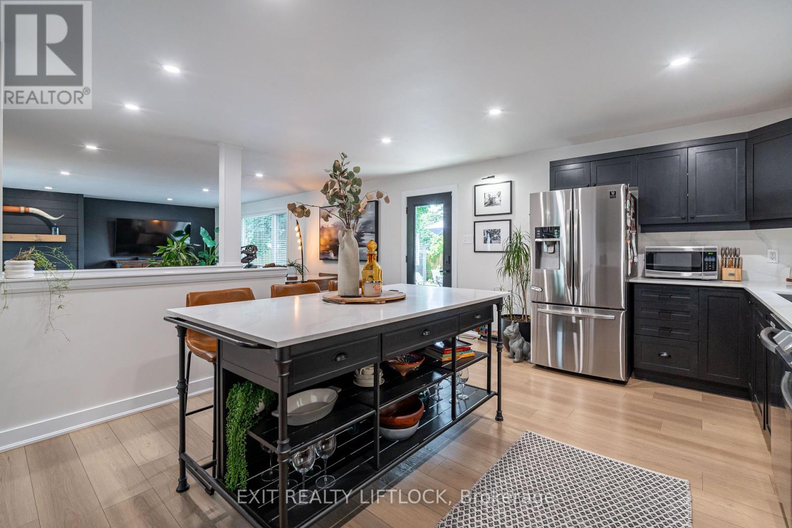 865 Kensington Drive, Peterborough (Monaghan Ward 2), Ontario  K9J 6J8 - Photo 19 - X12387642