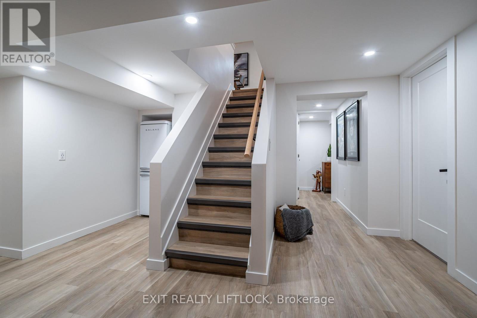 865 Kensington Drive, Peterborough (Monaghan Ward 2), Ontario  K9J 6J8 - Photo 30 - X12387642
