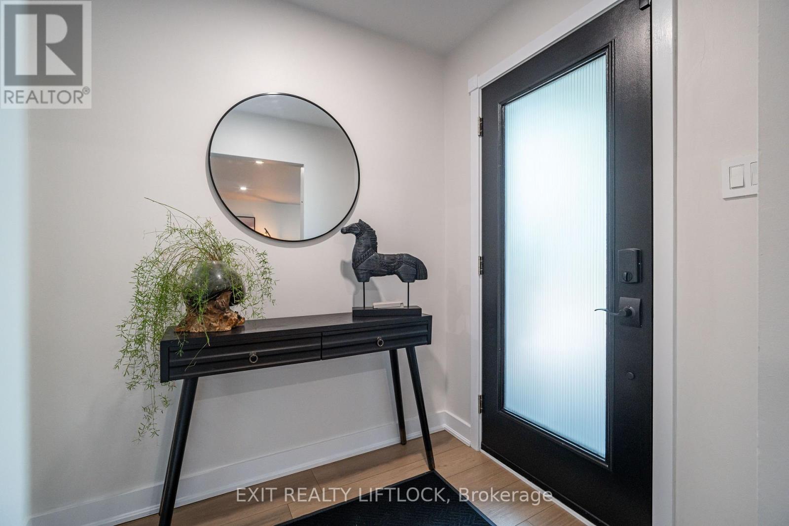 865 Kensington Drive, Peterborough (Monaghan Ward 2), Ontario  K9J 6J8 - Photo 5 - X12387642
