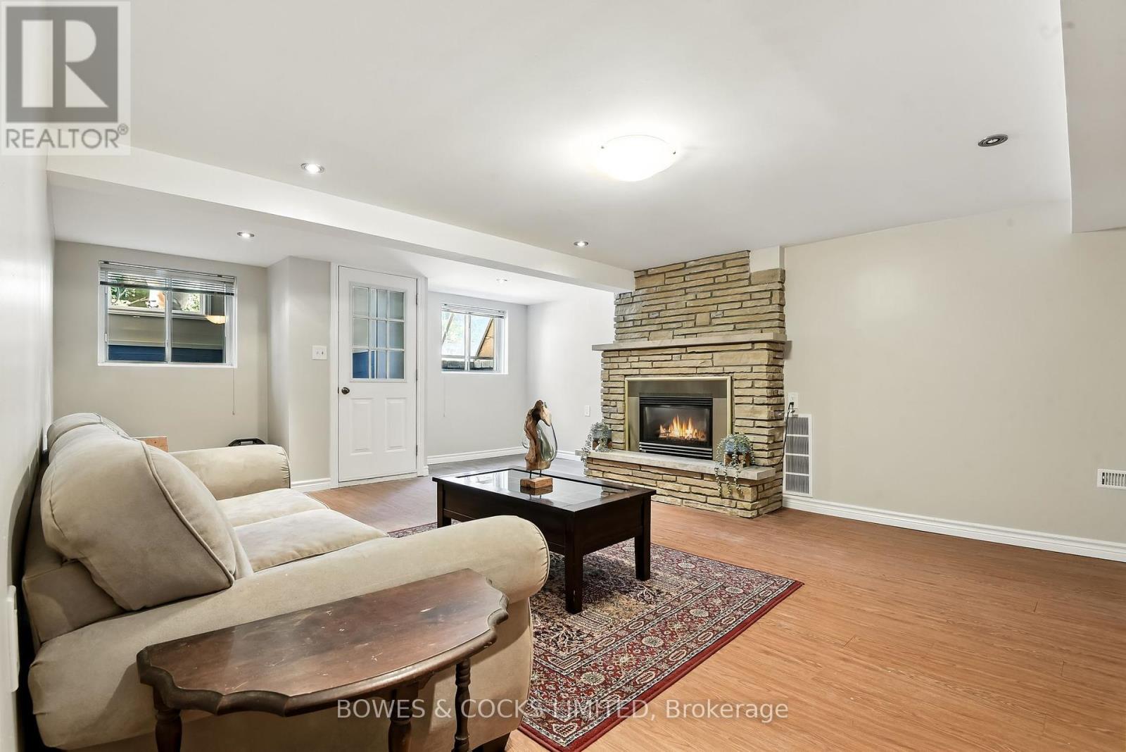 433 Manorhill Avenue, Peterborough (Town Ward 3), Ontario  K9J 6H7 - Photo 26 - X12387774