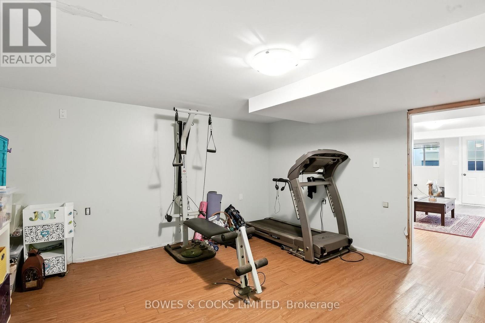 433 Manorhill Avenue, Peterborough (Town Ward 3), Ontario  K9J 6H7 - Photo 31 - X12387774
