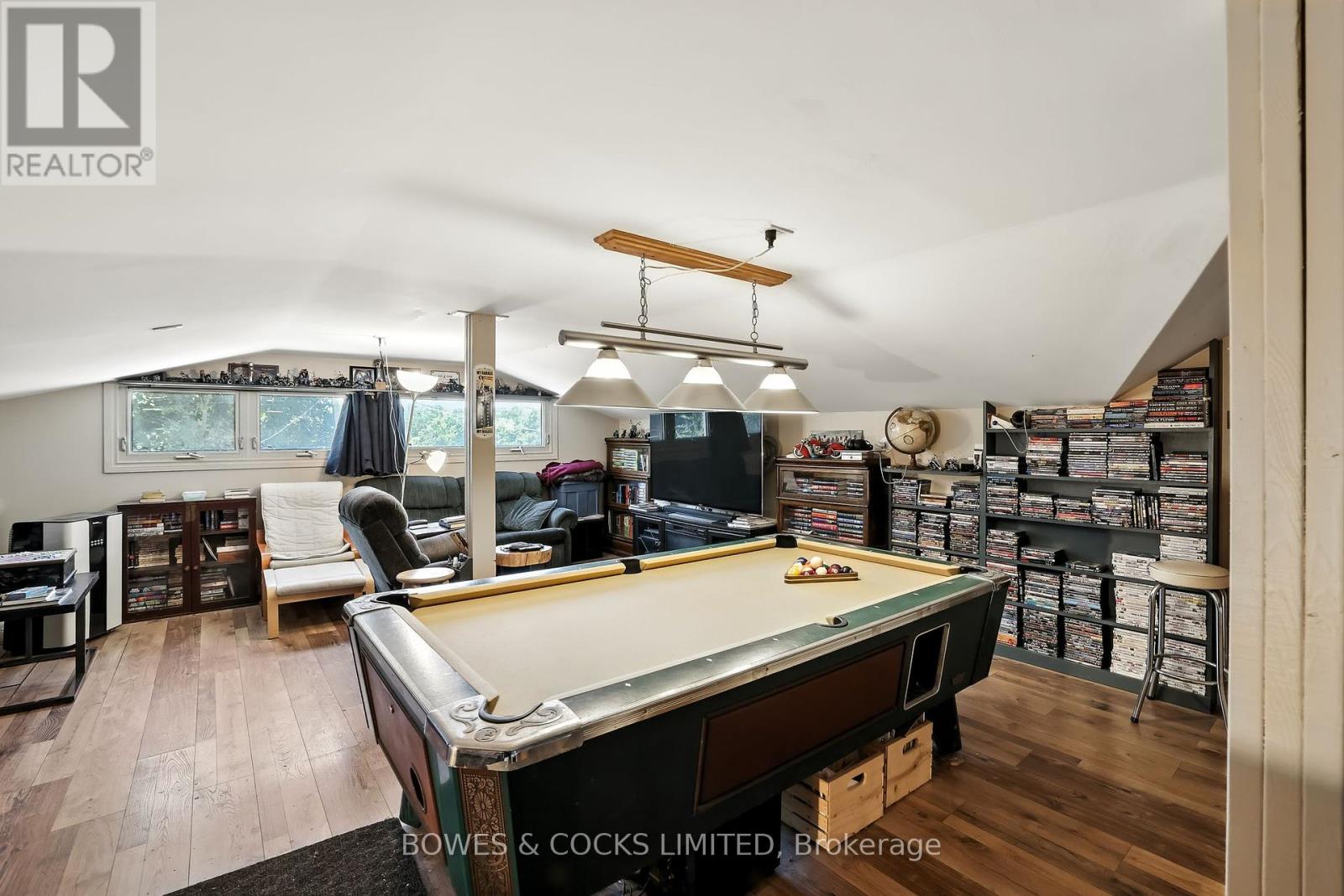 433 Manorhill Avenue, Peterborough (Town Ward 3), Ontario  K9J 6H7 - Photo 39 - X12387774