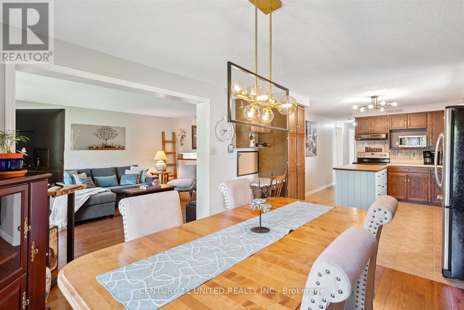 803 Crowley Crescent, Peterborough (Monaghan Ward 2), Ontario  K9J 6P5 - Photo 19 - X12387814