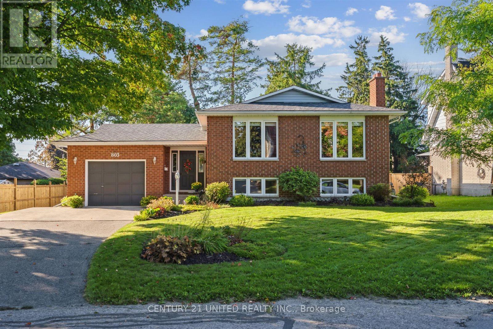 803 Crowley Crescent, Peterborough (Monaghan Ward 2), Ontario  K9J 6P5 - Photo 3 - X12387814