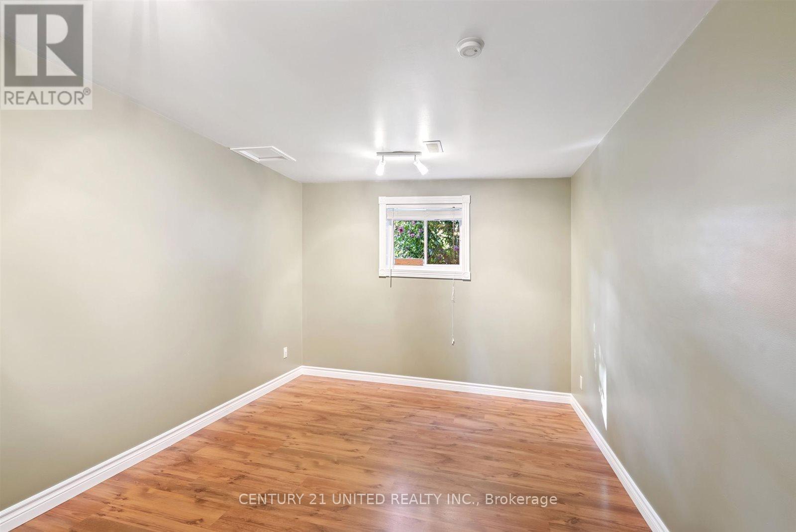 803 Crowley Crescent, Peterborough (Monaghan Ward 2), Ontario  K9J 6P5 - Photo 33 - X12387814