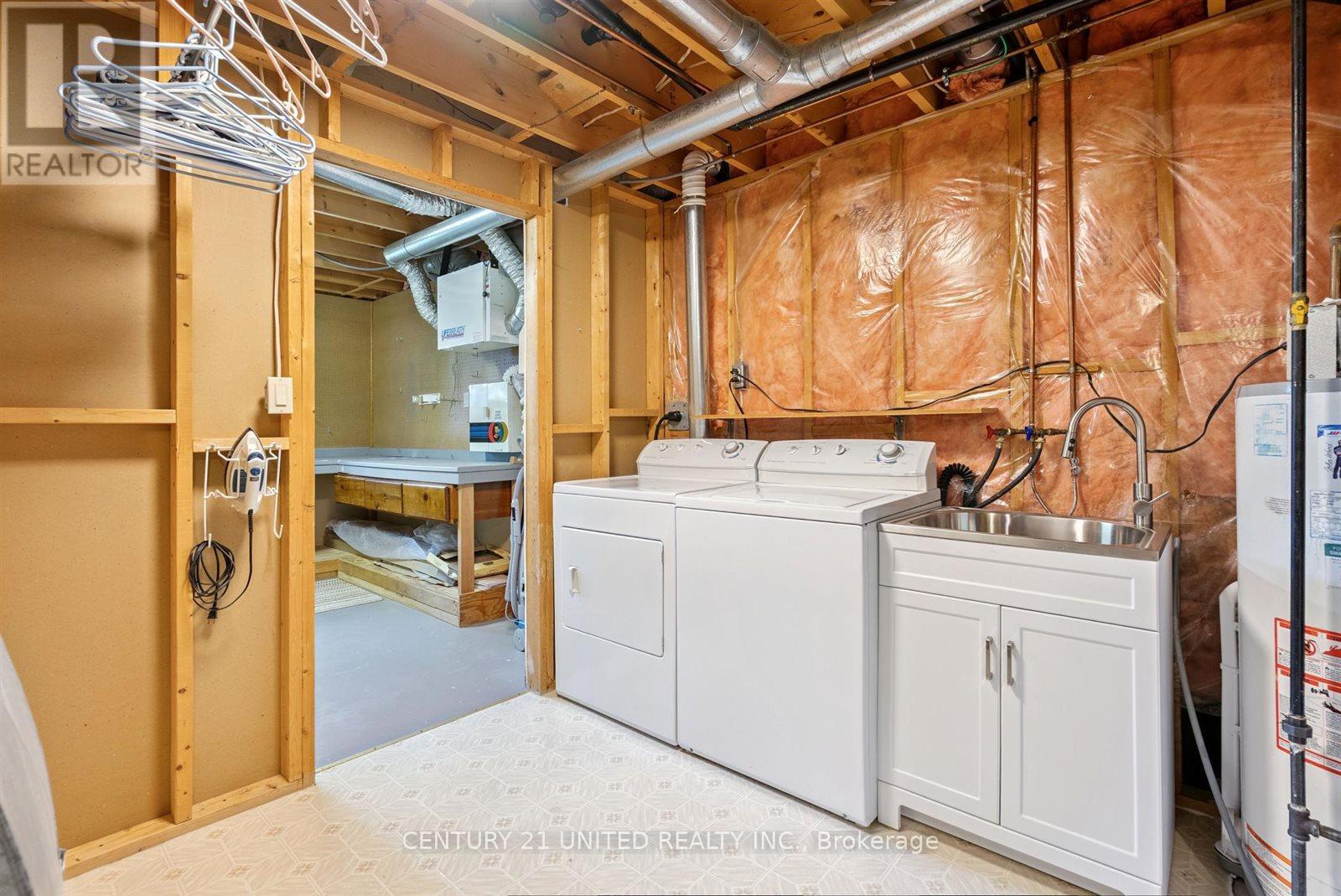 803 Crowley Crescent, Peterborough (Monaghan Ward 2), Ontario  K9J 6P5 - Photo 35 - X12387814