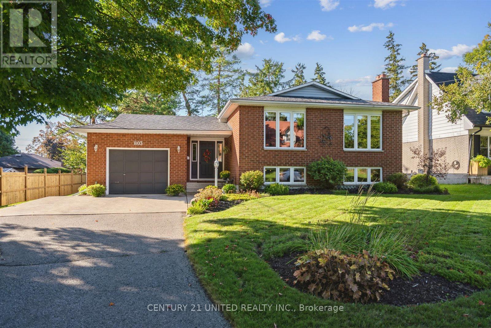 803 Crowley Crescent, Peterborough (Monaghan Ward 2), Ontario  K9J 6P5 - Photo 4 - X12387814